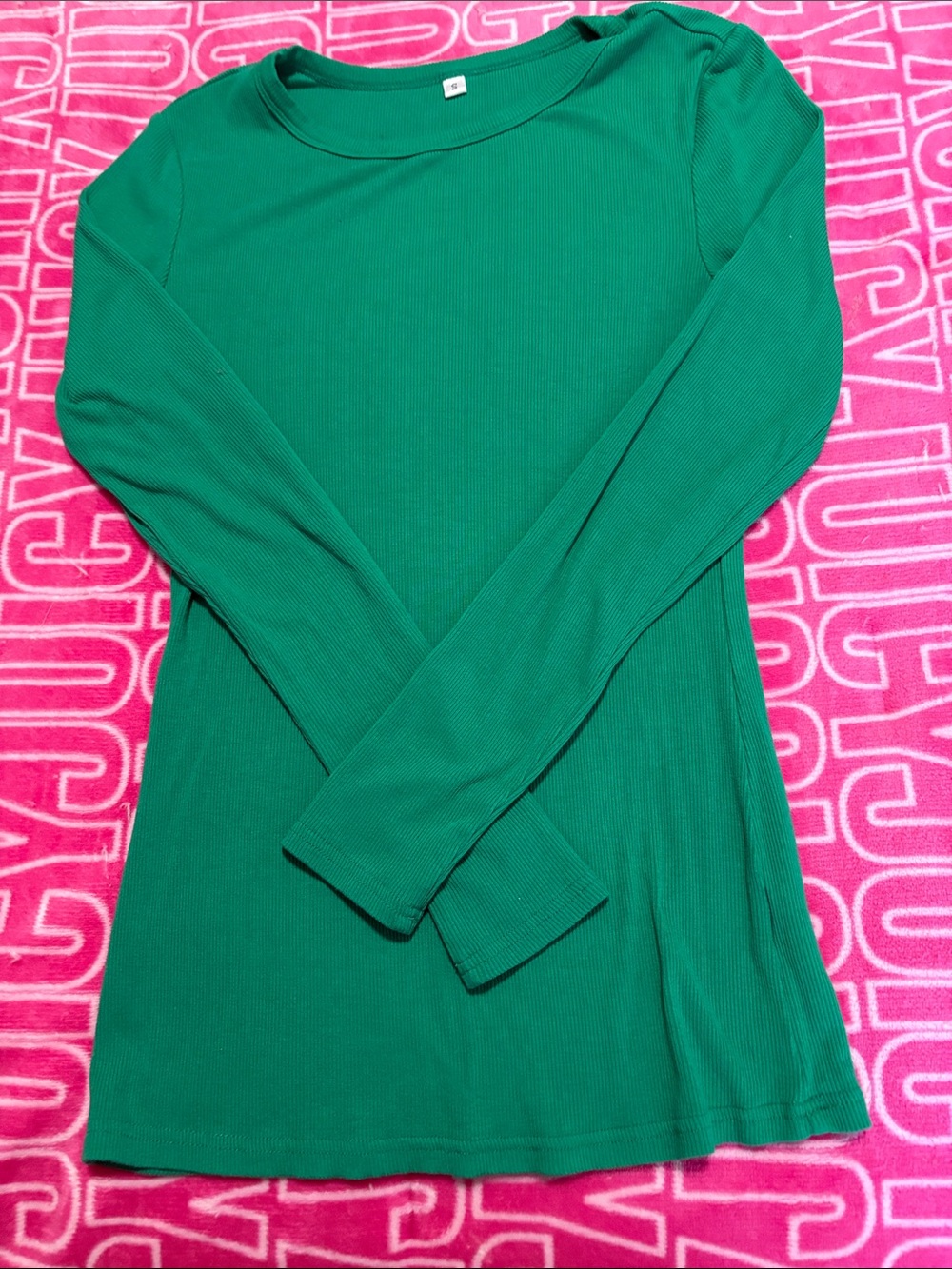 Amazon Women's Green Ribbed Long-Sleeve Crewneck Top